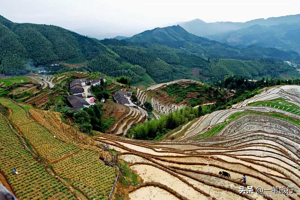 赣州是座什么样的城市,江西南霸天,还是阿卡林省的阿卡林市?