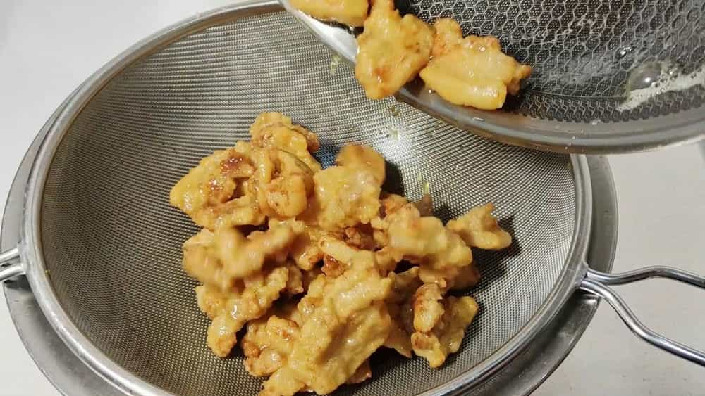 炸酥肉到底用澱粉還是麵粉炸酥肉應該用生粉還是澱粉